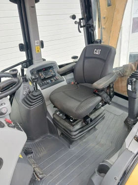 Багер Cat 428, снимка 7