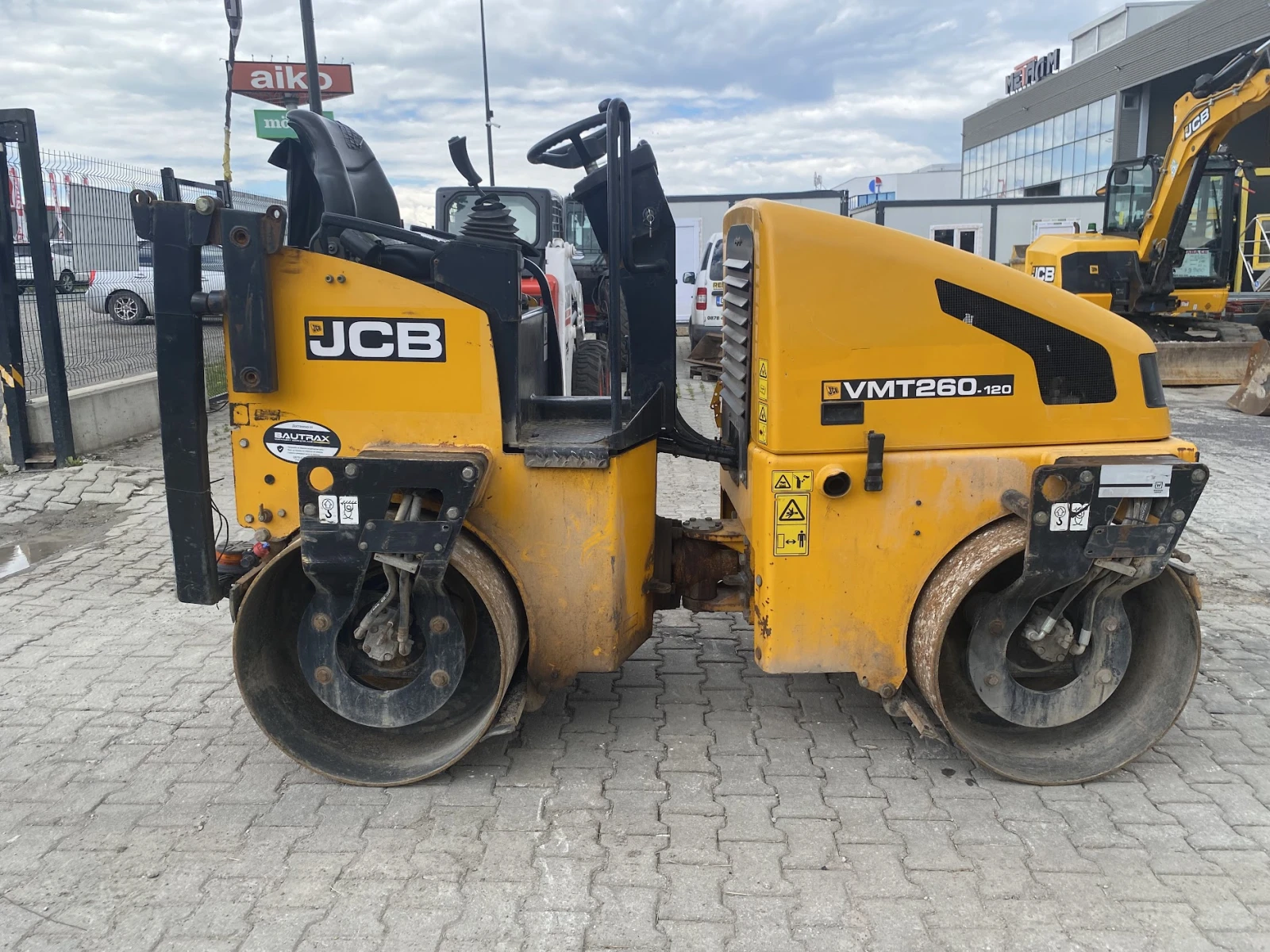 Валяк Друга марка JCB VMT260-120  - изображение 4