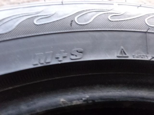 Гуми Летни 275/45R20, снимка 11 - Гуми и джанти - 20212840