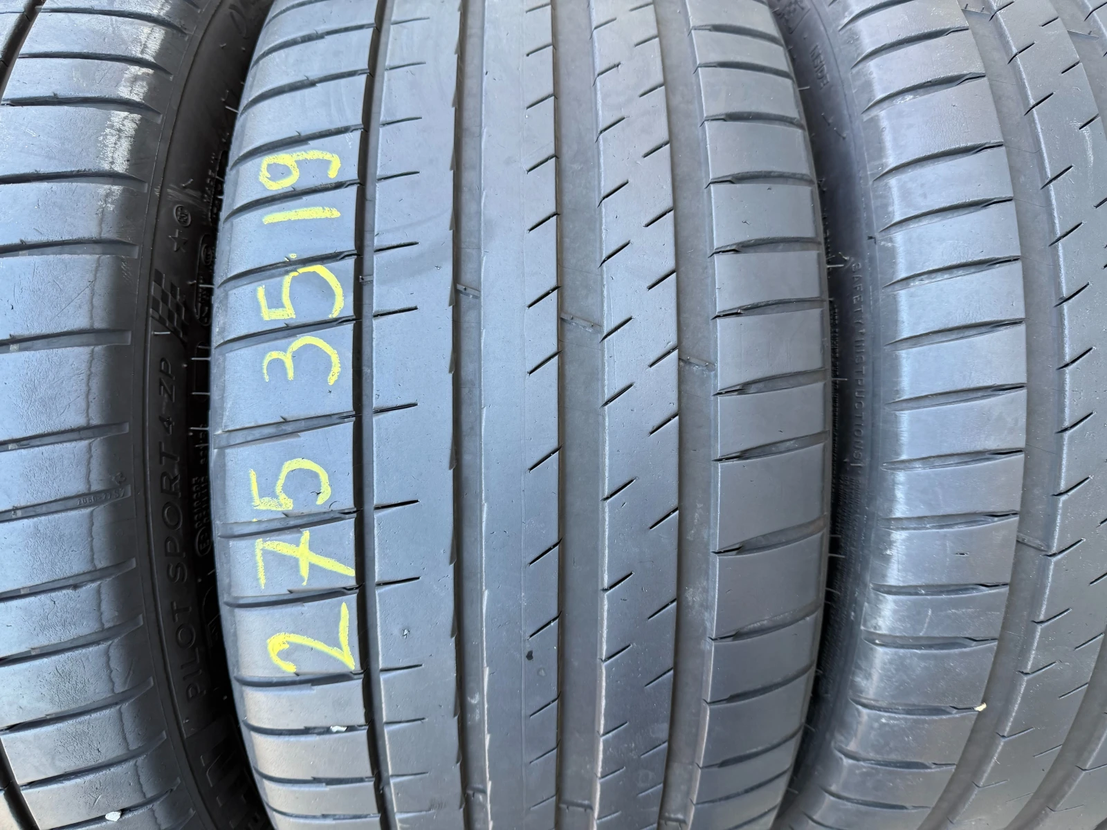 Гуми Летни 245/40R19, снимка 6 - Гуми и джанти - 53833096
