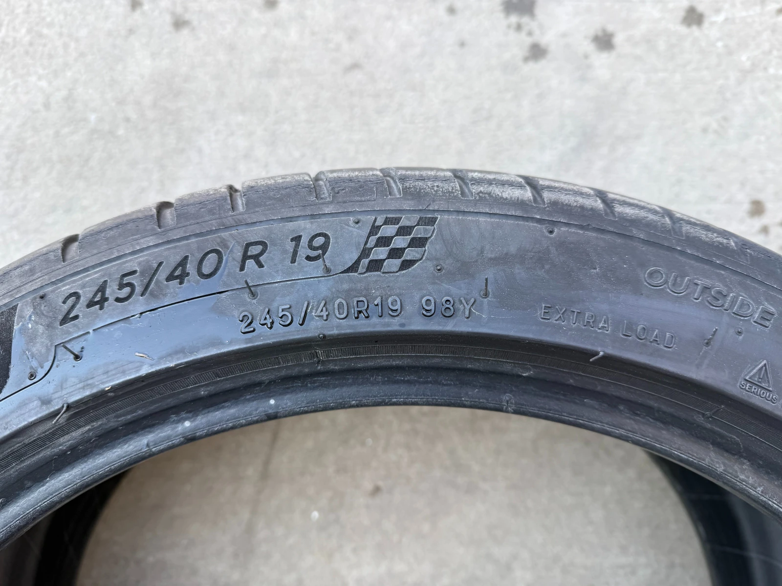Гуми Летни 245/40R19, снимка 10 - Гуми и джанти - 53833096