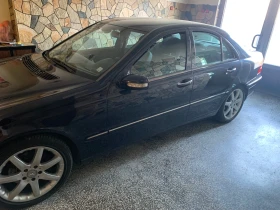 Mercedes-Benz C 200, снимка 4