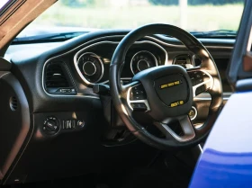 Dodge Challenger 6.4 HEMI /SCAT PACK/ HARMAN /KOOKS /БЕЗ ЗАБЕЛЕЖКА - 74999 лв. - 68121180 7