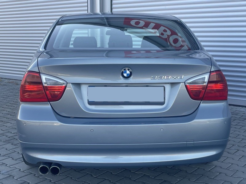 BMW 330 3, 0xd Xdrive, 231k.c., кожа, мулти, темпо, ксенон, снимка 8 - Автомобили и джипове - 42811580