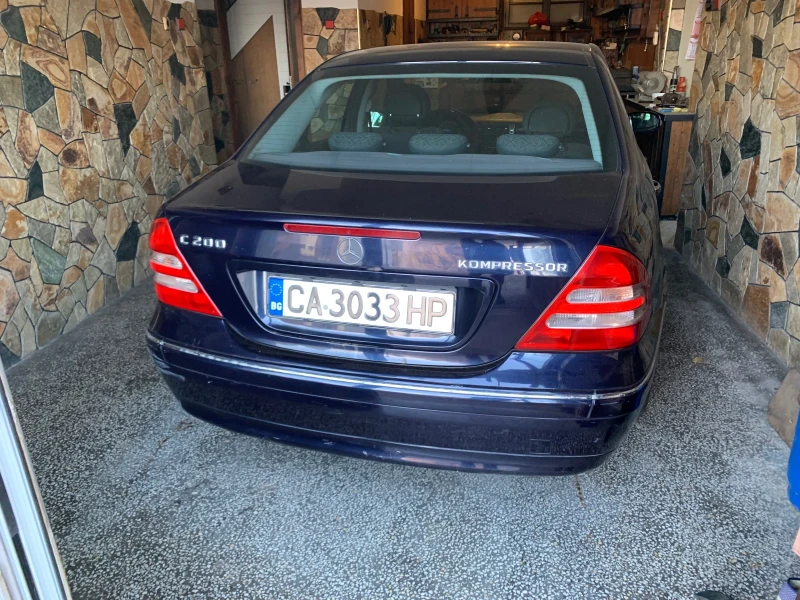 Mercedes-Benz C 200, снимка 3 - Автомобили и джипове - 48555346