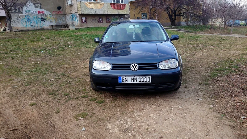 VW Golf 1.4i, снимка 1 - Автомобили и джипове - 48758847