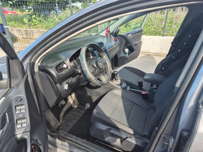 VW Golf BiFUEL 1.6 LPG, снимка 9 - Автомобили и джипове - 52997620