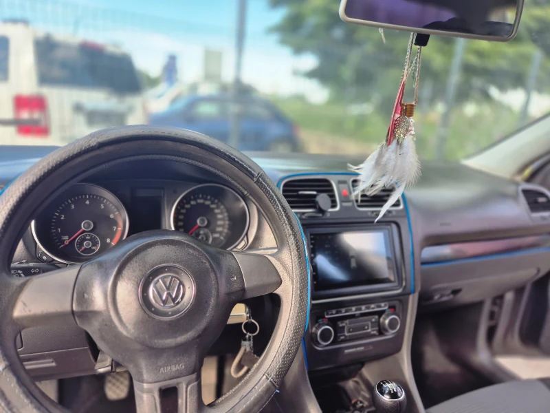VW Golf BiFUEL 1.6 LPG, снимка 6 - Автомобили и джипове - 52997620