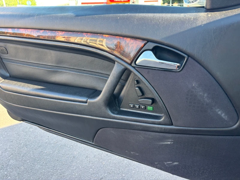 Mercedes-Benz SL 500 AMG TOP 306k, снимка 9 - Автомобили и джипове - 51310647