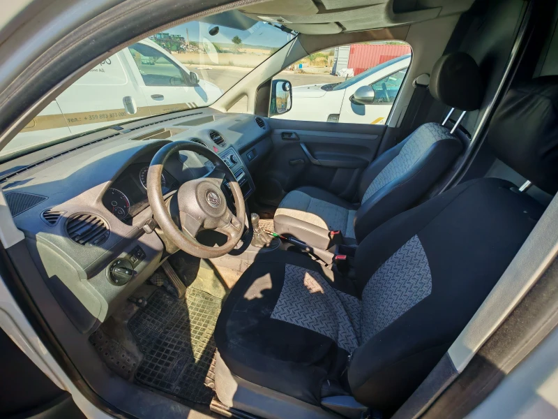 VW Caddy, снимка 8 - Автомобили и джипове - 51448957