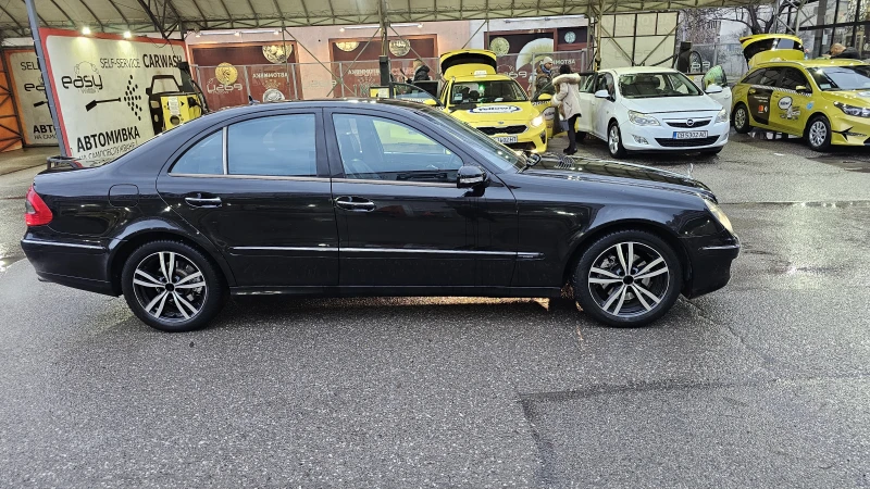 Mercedes-Benz E 350 AVANGARD 4-Matic - Газ, снимка 7 - Автомобили и джипове - 52214120