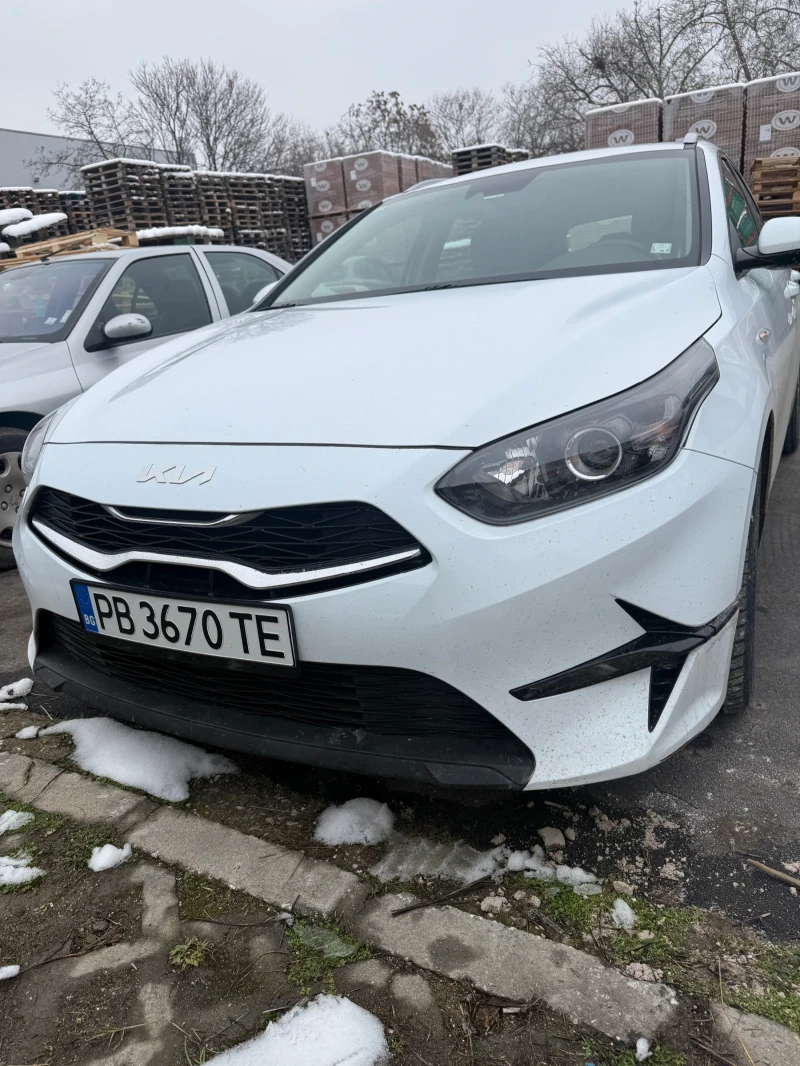 Kia Ceed  1.6Mild-Hybrid , снимка 2 - Автомобили и джипове - 53353357