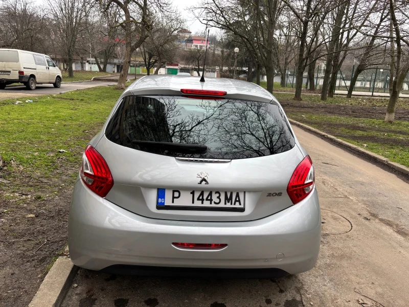 Peugeot 208 1.4vti, снимка 5 - Автомобили и джипове - 53418866