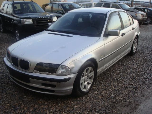 BMW 320 2.0D 3бр. АВТОМАТ, снимка 7 - Автомобили и джипове - 9504370