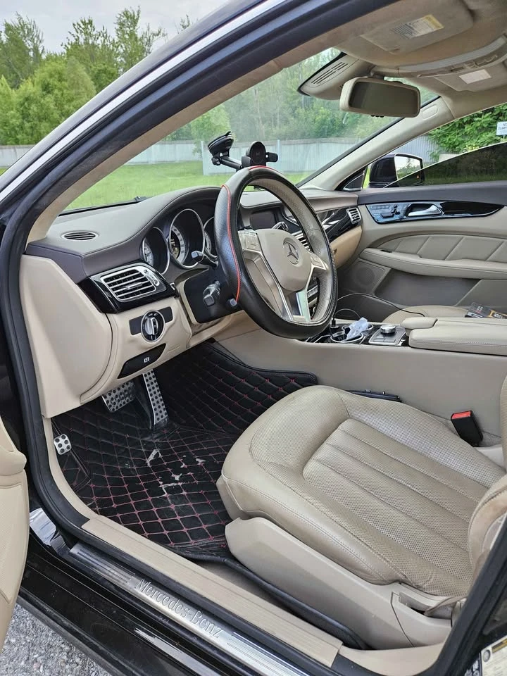 Mercedes-Benz CLS 55 AMG CARFAX* АВТОФИНАНСИРАНЕ БЕЗ ПЪРВОНАЧАЛНА ВНОСКА - изображение 10