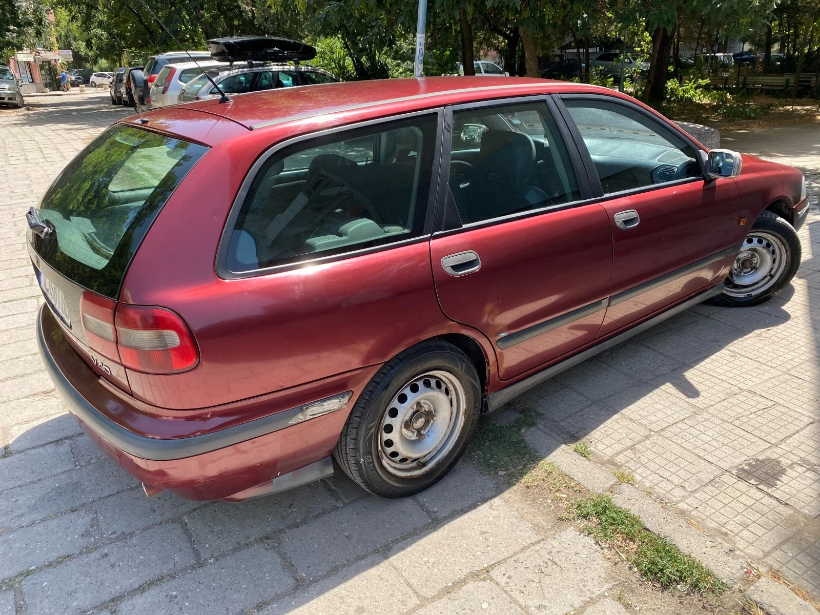 Volvo V40 1.8 - изображение 3