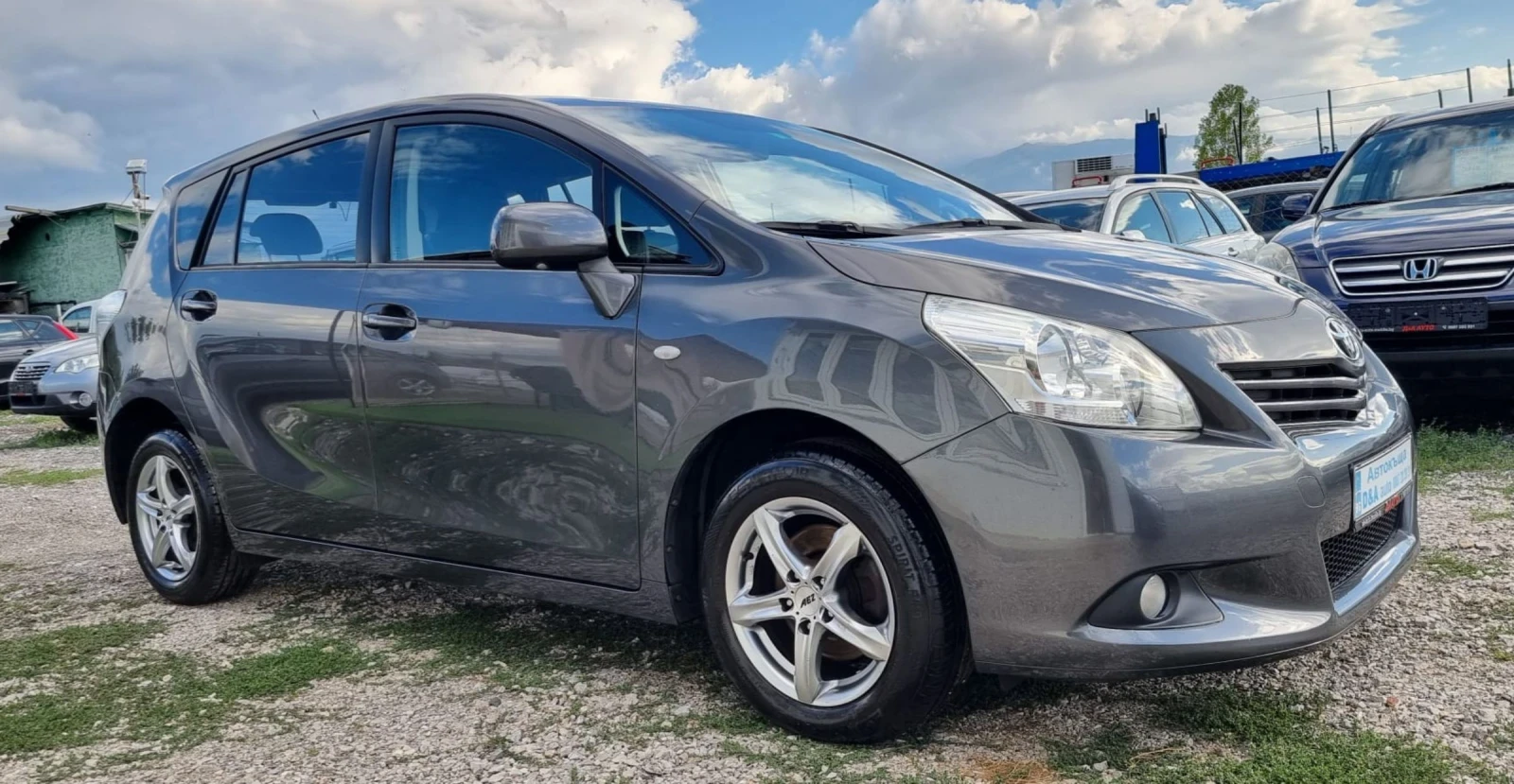 Toyota Verso 1.8i  7места Швейцария  - изображение 3