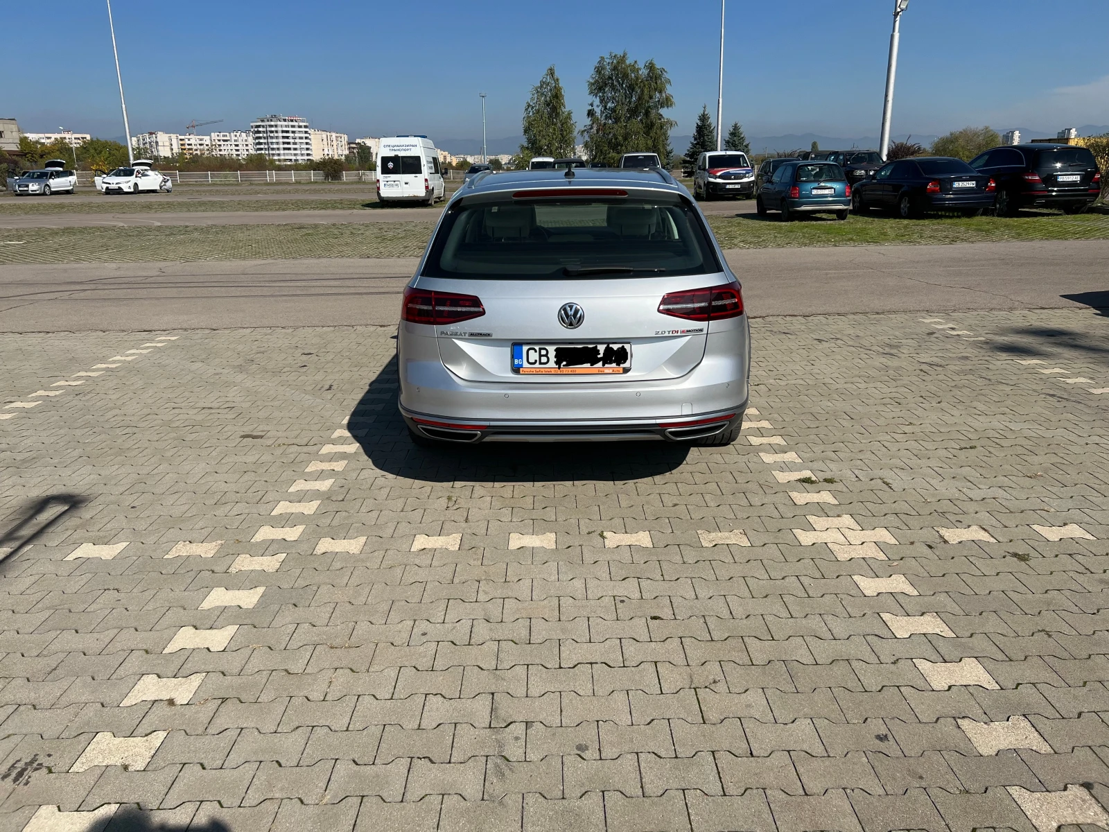 VW Passat Alltrack - изображение 2