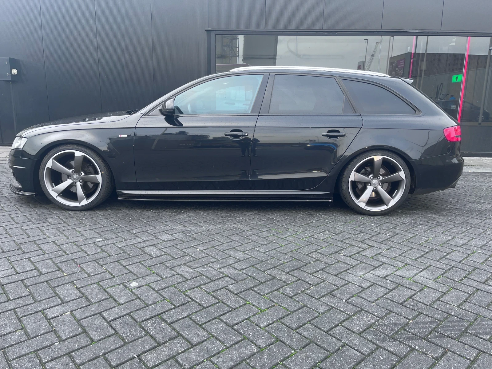 Audi A4 2.0TDI  - изображение 9
