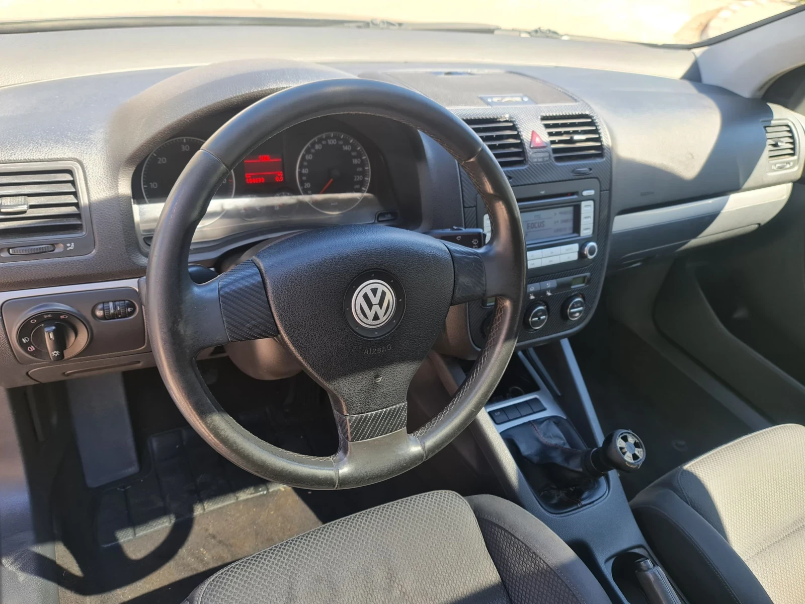 VW Golf 2.0 TDI 140кс  6ск - изображение 10