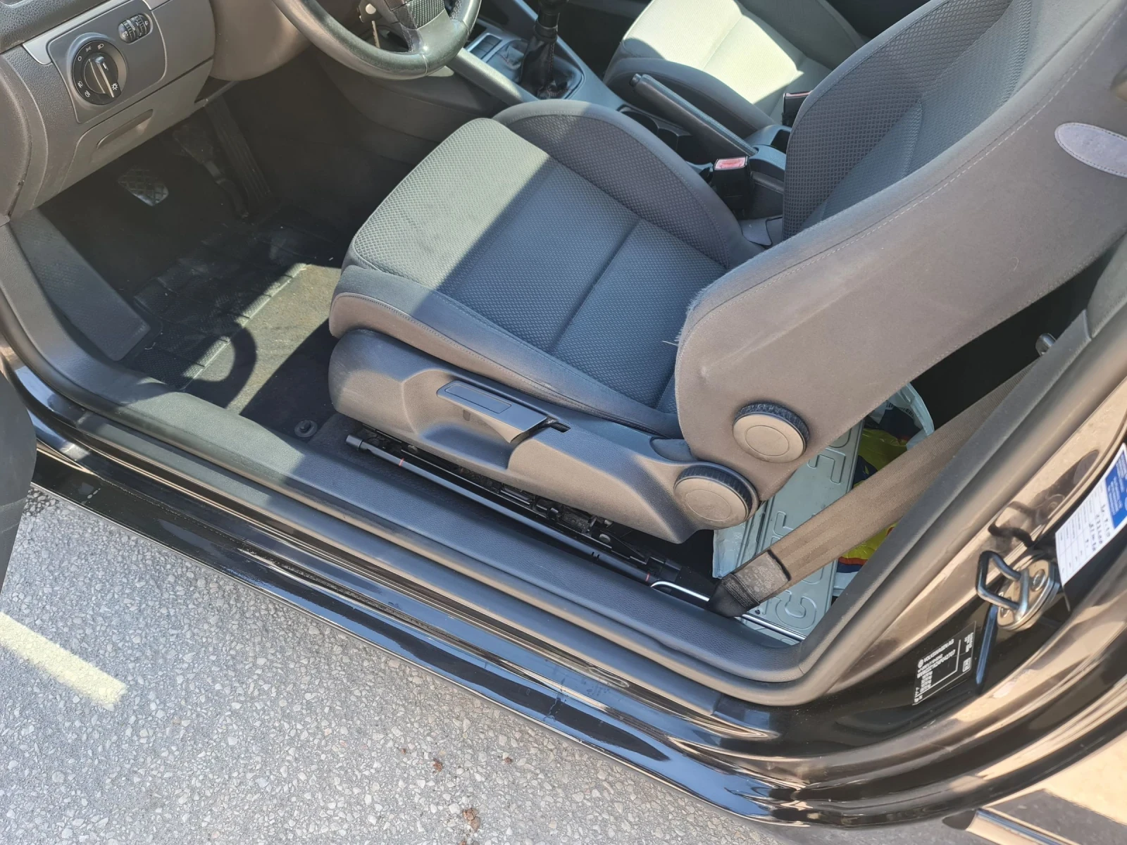 VW Golf 2.0 TDI 140кс  6ск - изображение 9