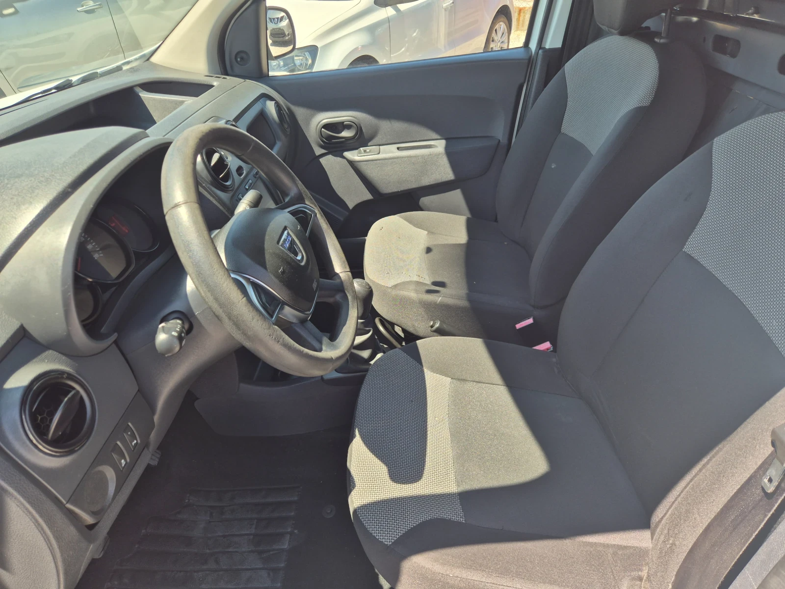 Dacia Dokker 1.6 ГАЗ - изображение 5