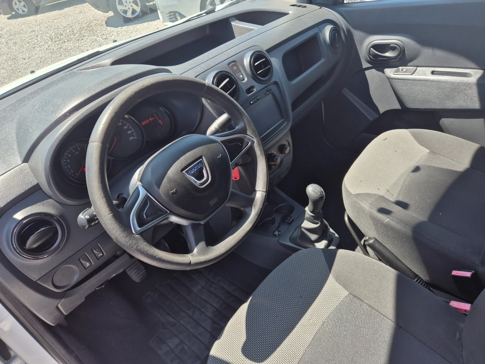 Dacia Dokker 1.6 ГАЗ - изображение 8