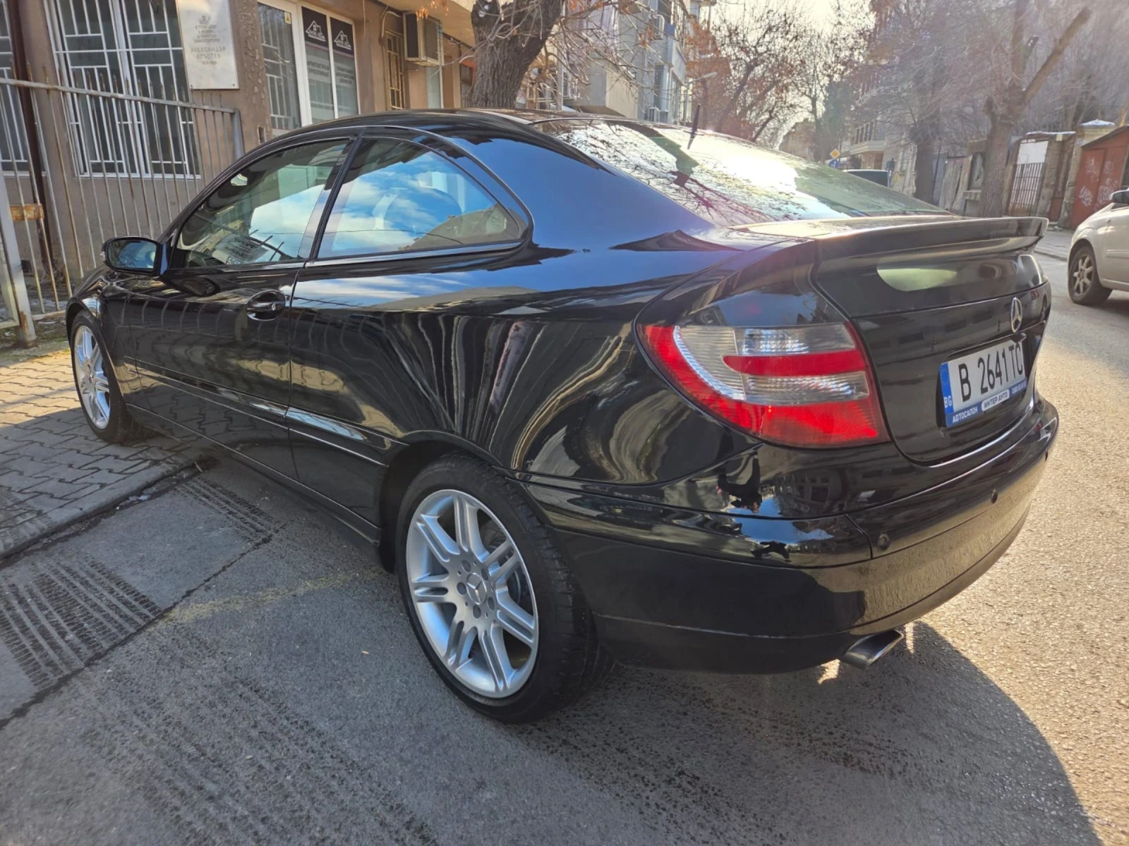 Mercedes-Benz C 220 Facelift - Sport Edition - изображение 3