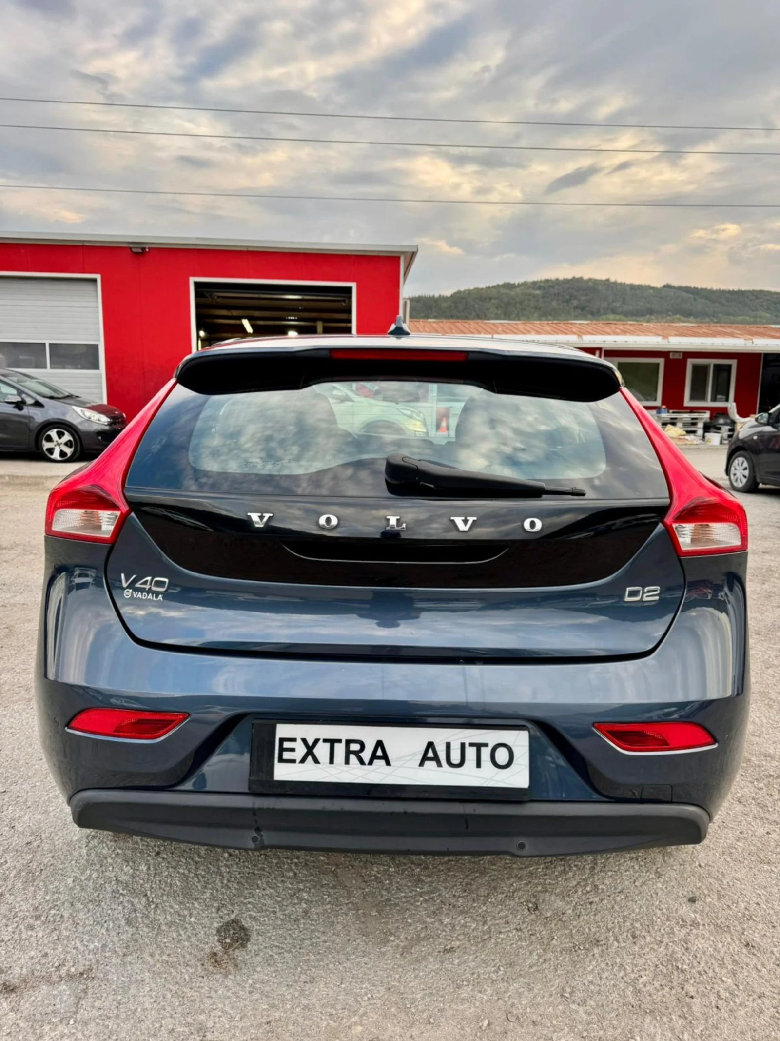 Volvo V40 2.0D, EURO 6, FULL, FACELIFT  - изображение 3