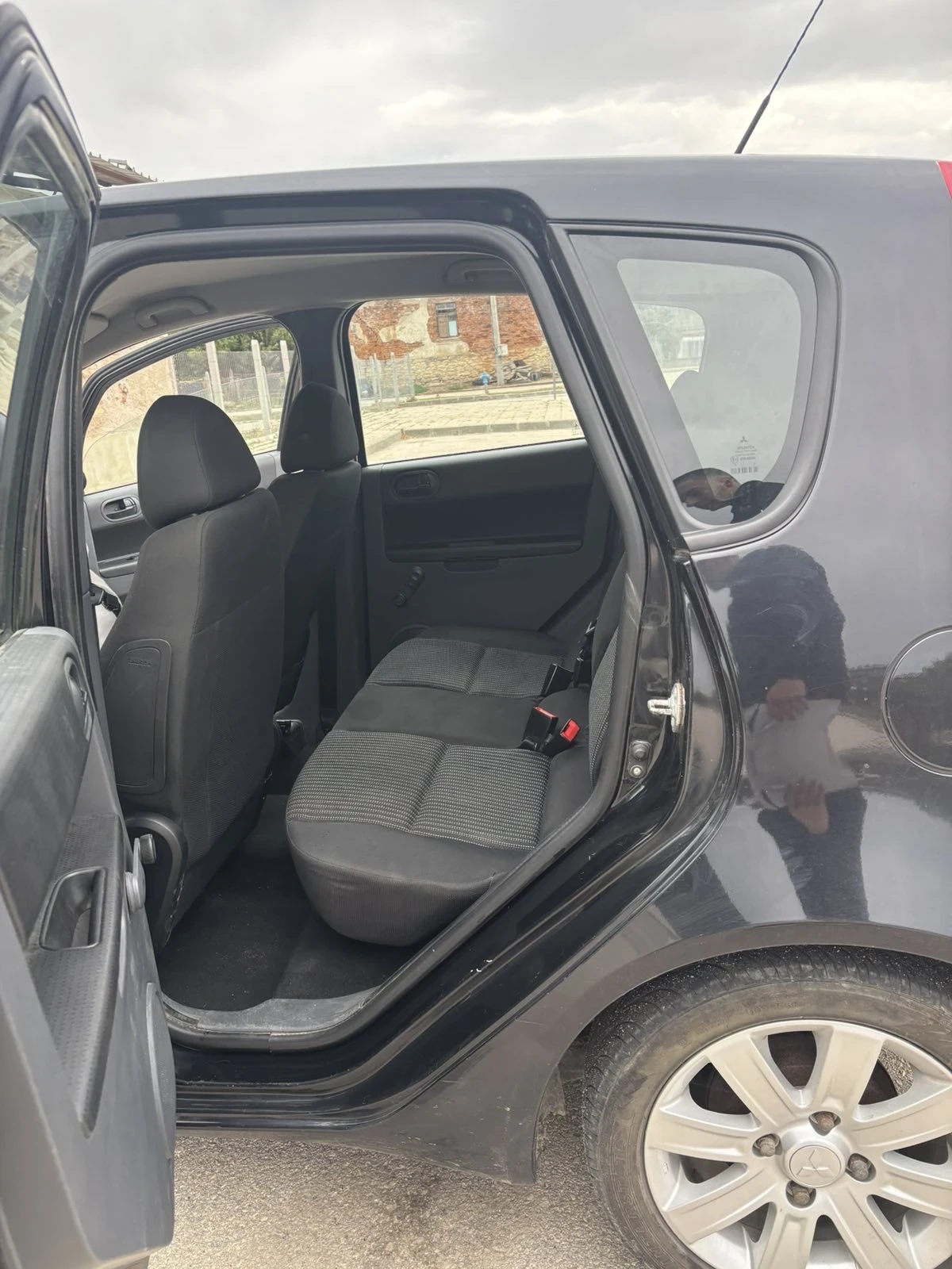 Mitsubishi Colt 1.1 - изображение 7