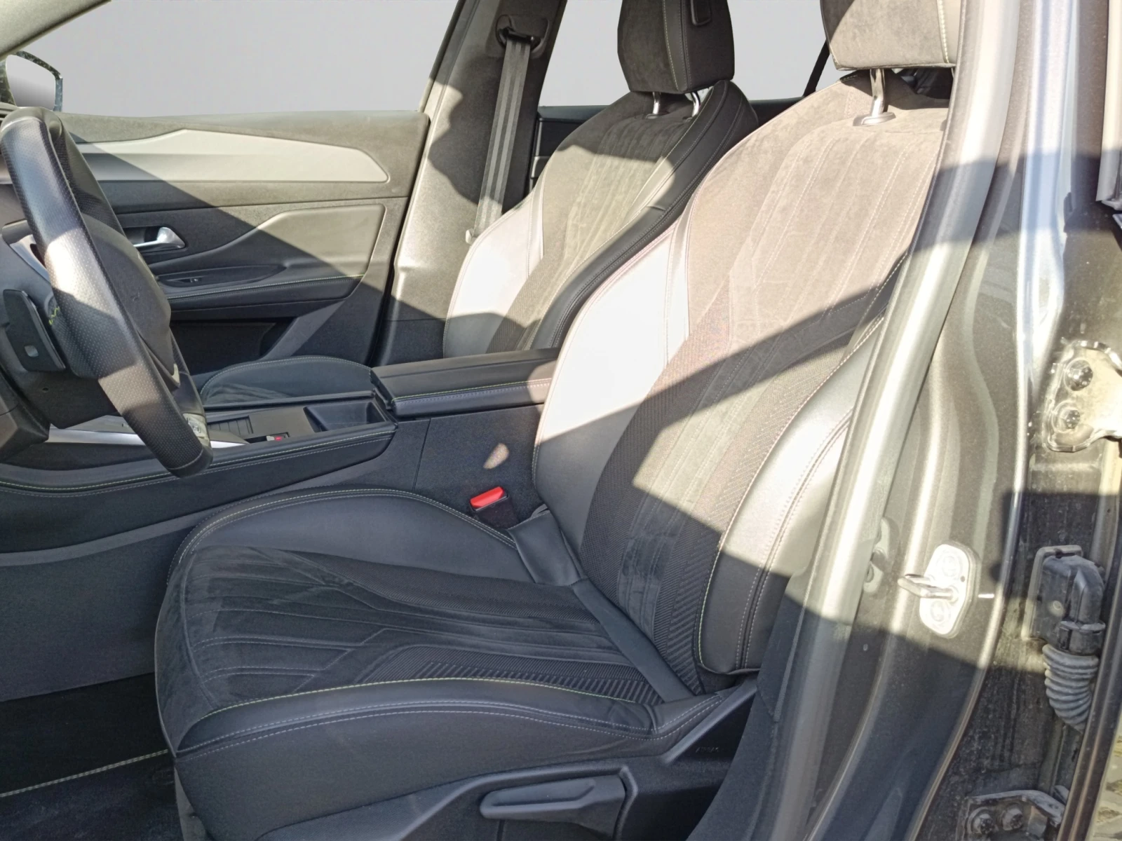 Peugeot 408 GT Plug-in HYBRID | Mobile.bg � ����������� 14