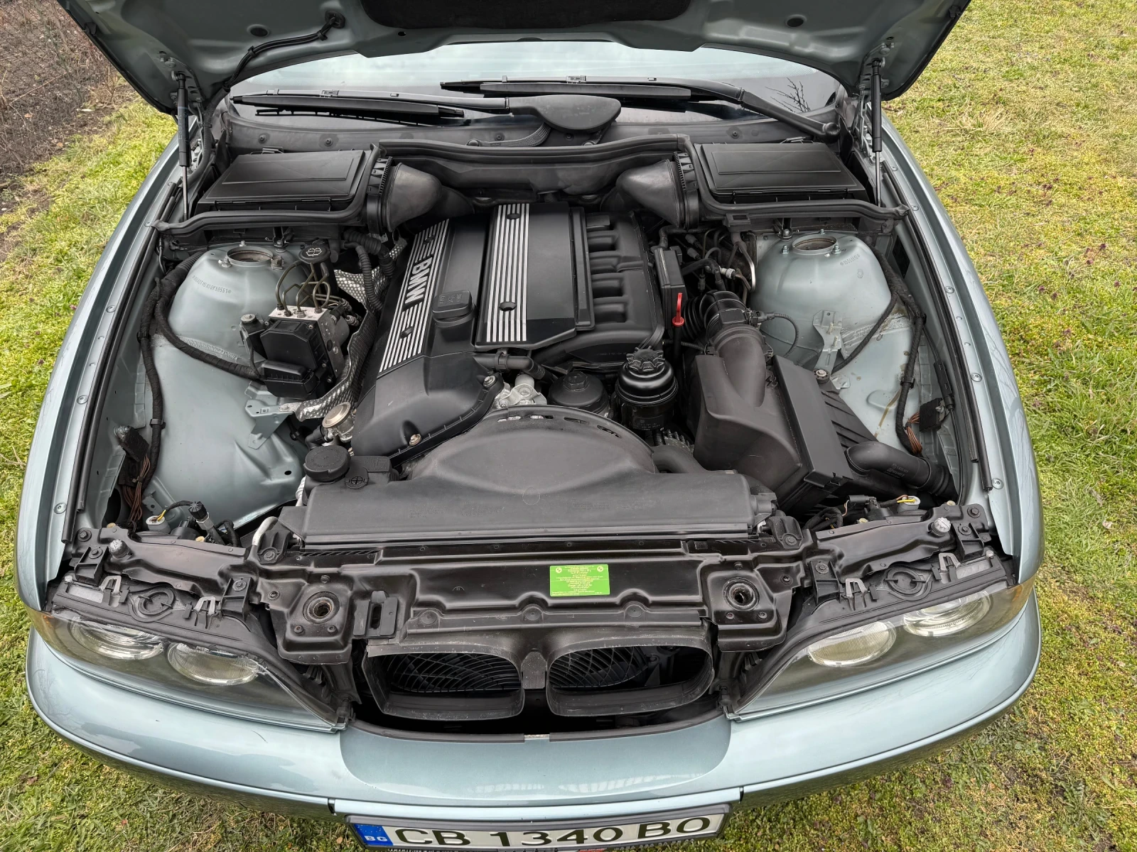 BMW 520, снимка 12 - Автомобили и джипове - 53915870