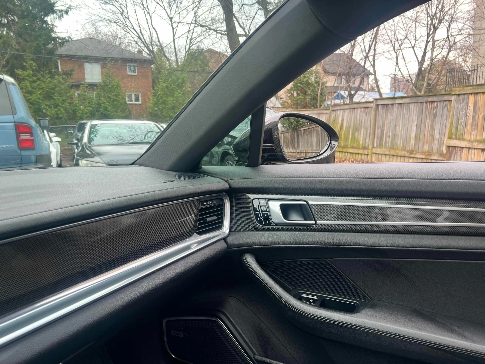 Porsche Panamera 4S * * BOSE * * CARFAX * * АВТО КРЕДИТ * * , снимка 15 - Автомобили и джипове - 54210076