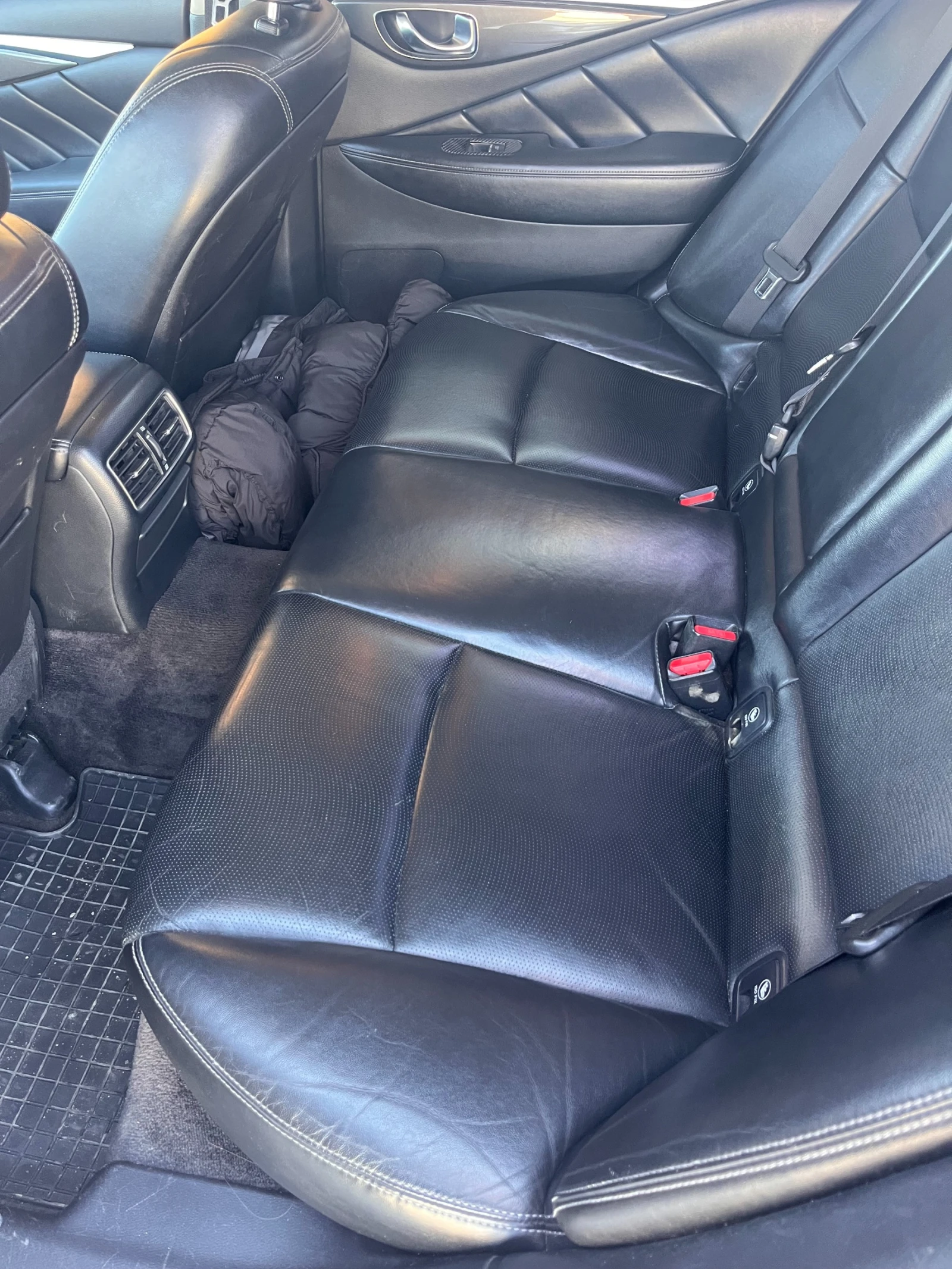 Infiniti Q50, снимка 11 - Автомобили и джипове - 54319227