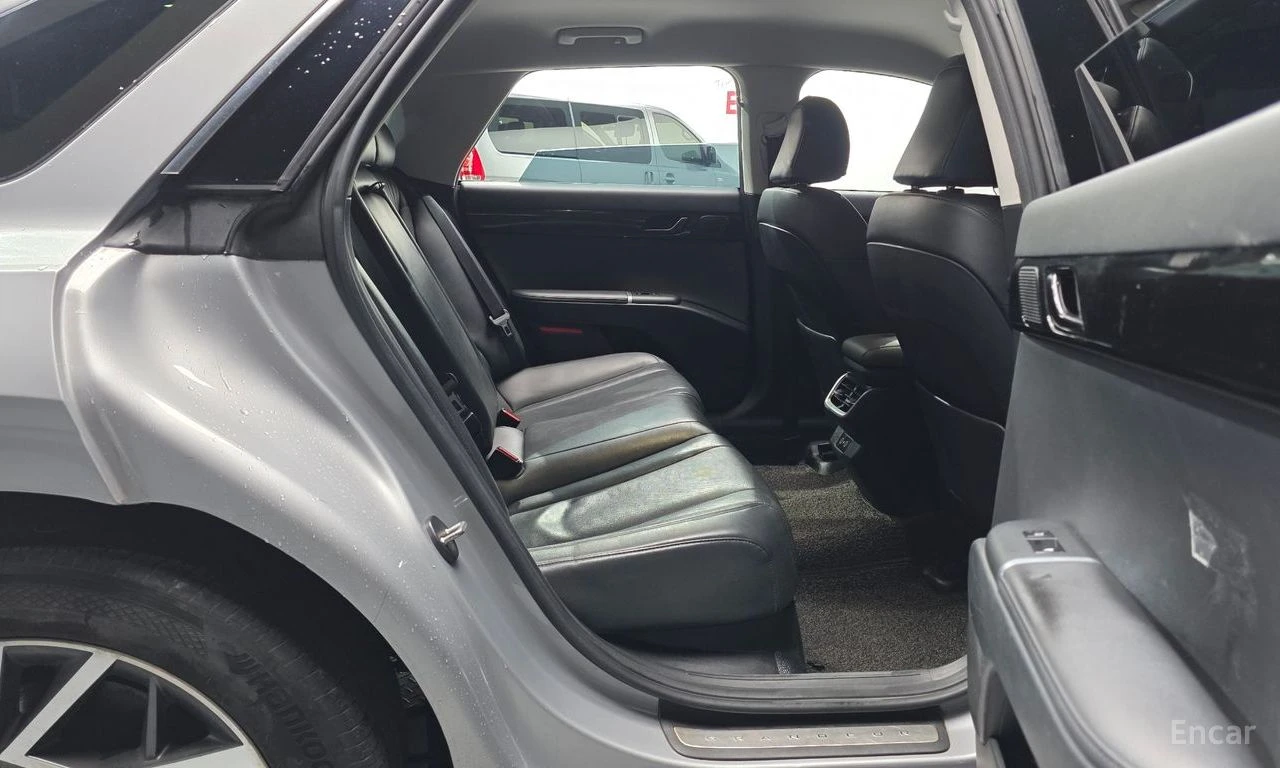 Hyundai Grandeur 3.5* LPI* PREMIUM* ПОДГРЕВ* ОБДУХВАНЕ* 360КАМЕРА* , снимка 16 - Автомобили и джипове - 54575719