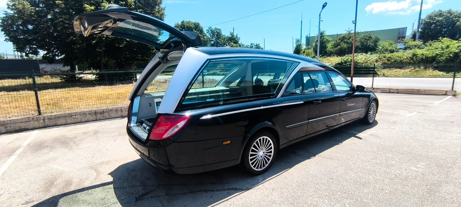 Mercedes-Benz E 300 Pilato Dream