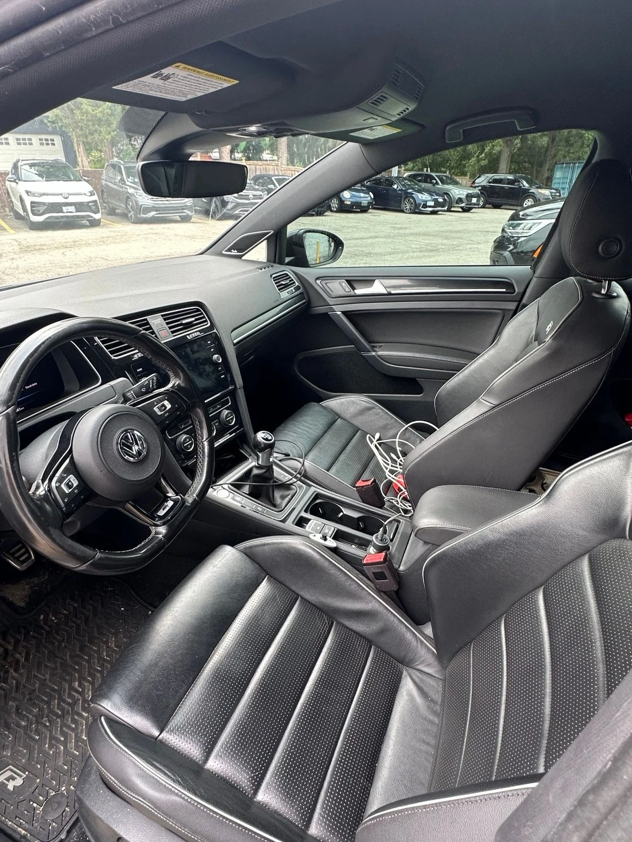 VW Golf R MANUAL STAGE 1 ЦЕНА ДО БЪЛГАРИЯ АВТОКРЕДИТ, снимка 5 - Автомобили и джипове - 55653349