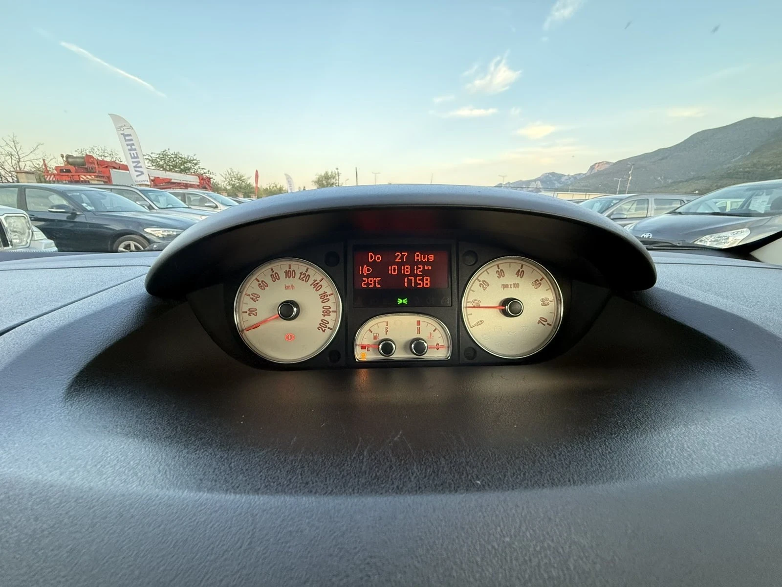 Lancia Musa 1.4 I 90 k.с. ЧИСТО НОВ, снимка 16 - Автомобили и джипове - 55838417