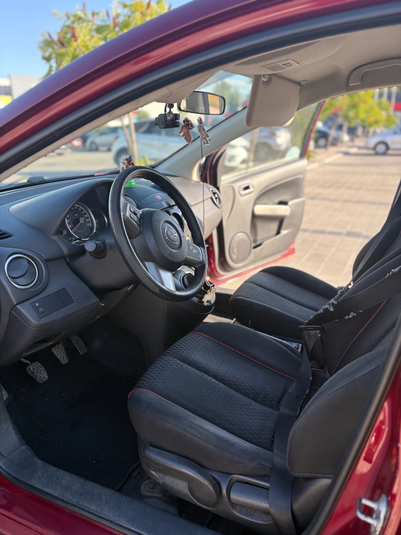 Mazda 2, снимка 5 - Автомобили и джипове - 56059781