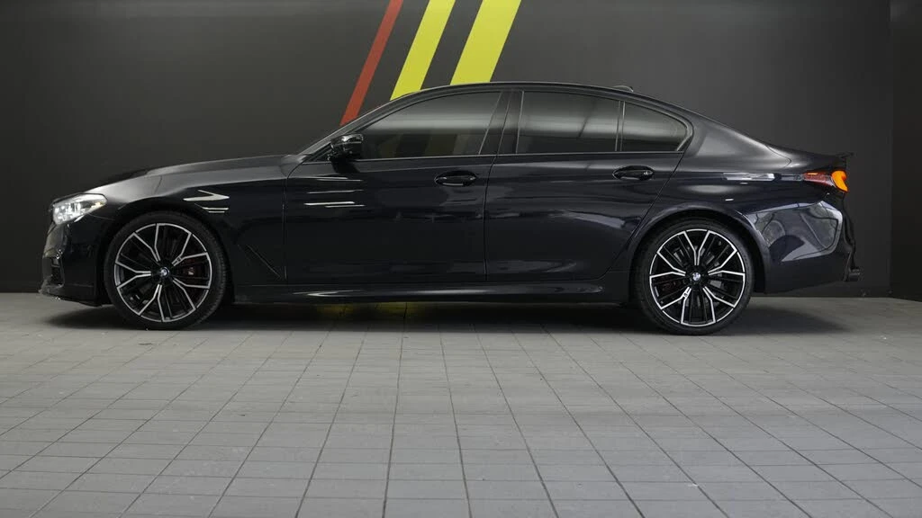 BMW 540 Xdrive* КОЖА* ОБДУХВ* КАМЕРИ* ДИСТРОНИ, снимка 4 - Автомобили и джипове - 56301369