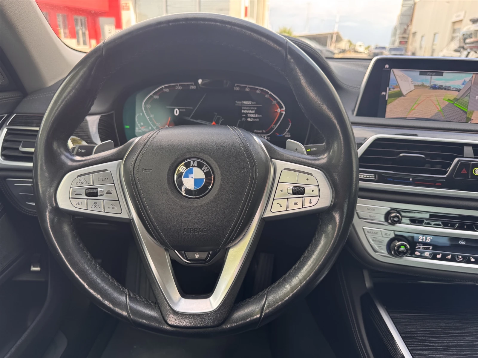 BMW 740 xDrive, снимка 13 - Автомобили и джипове - 56532371