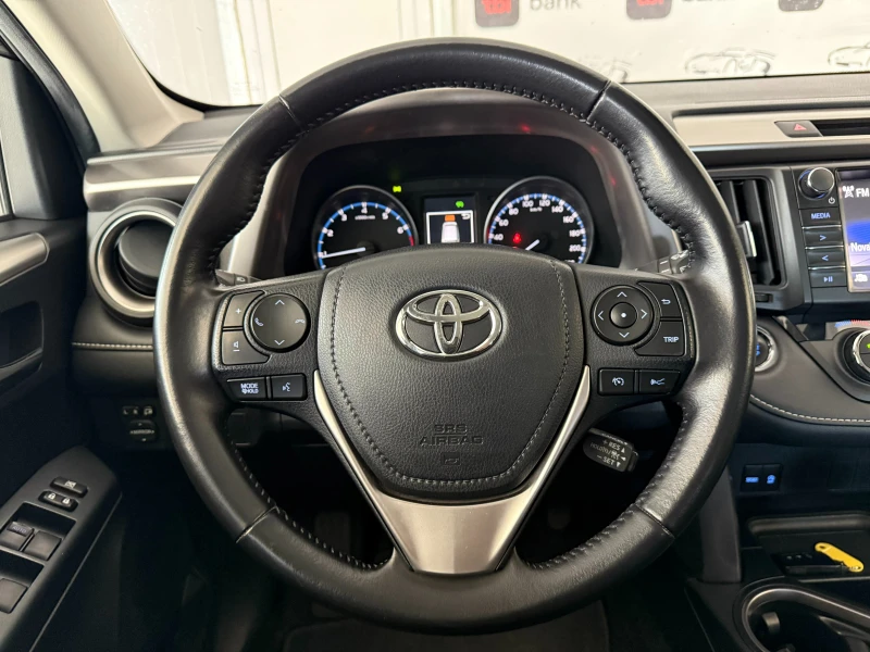 Toyota Rav4 2.0i* 4x4* СЕРВИЗНА КНИЖКА С ПЪЛНА ИСТОРИЯ В ТОЙОТ, снимка 11 - Автомобили и джипове - 51118331