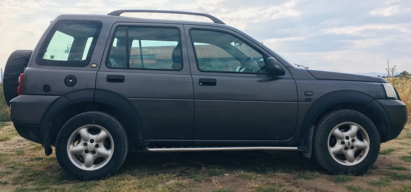 Land Rover Freelander, снимка 4 - Автомобили и джипове - 52362567