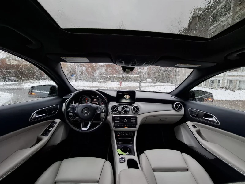 Mercedes-Benz GLA 250 4MATIC* AMG PACK* BLINDSPOT* CAM* ПАНОРАМА* ПОДГРЕ, снимка 11 - Автомобили и джипове - 52482548