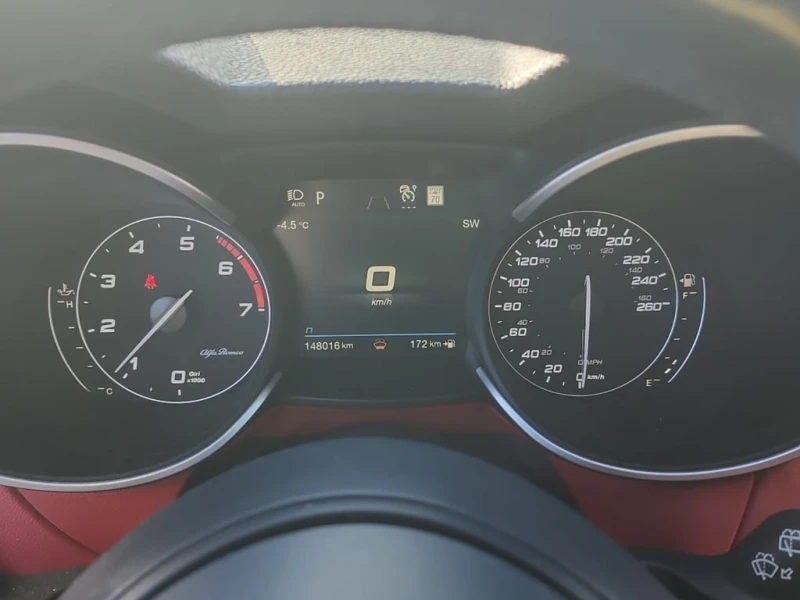 Alfa Romeo Stelvio * TI * CARFAX * ФИНАНСИРАНЕ, снимка 8 - Автомобили и джипове - 53011124