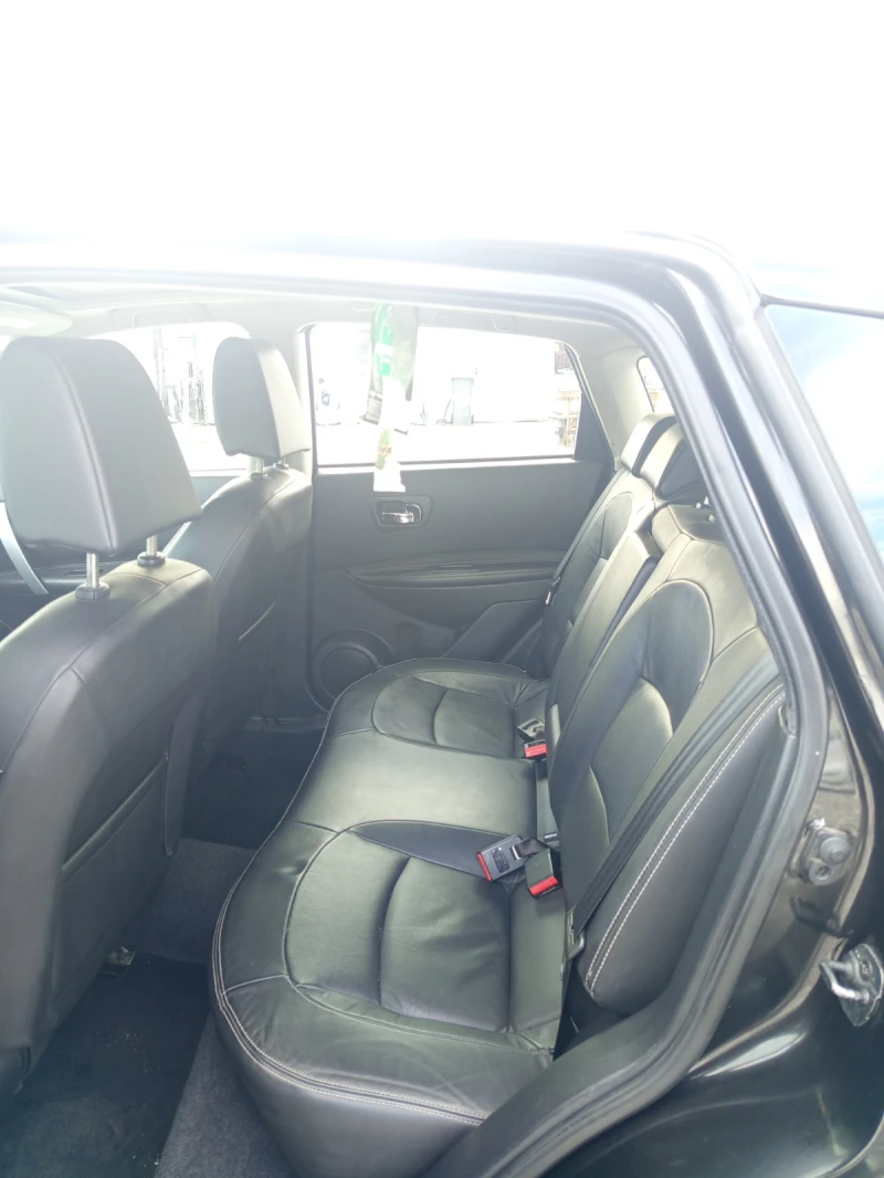 Nissan Qashqai, снимка 11 - Автомобили и джипове - 53114107