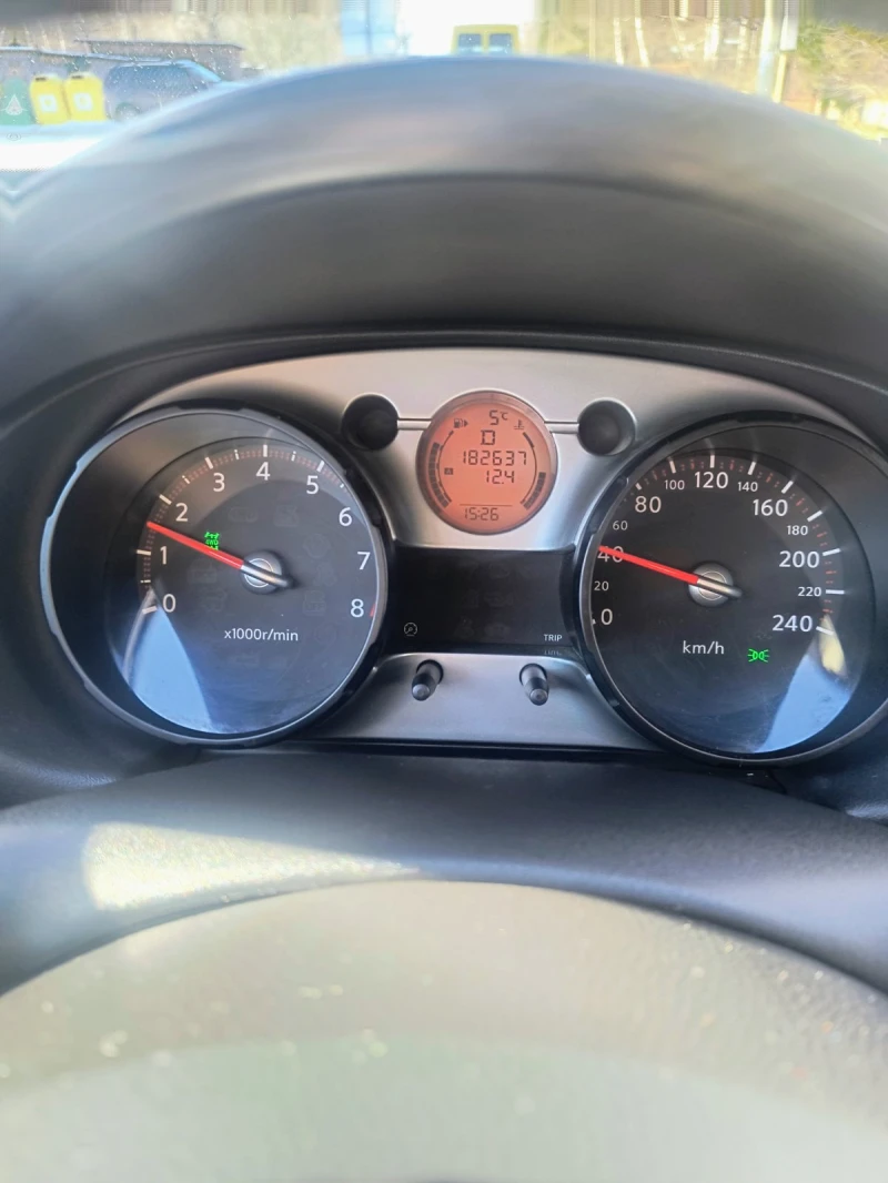 Nissan Qashqai, снимка 12 - Автомобили и джипове - 53114107