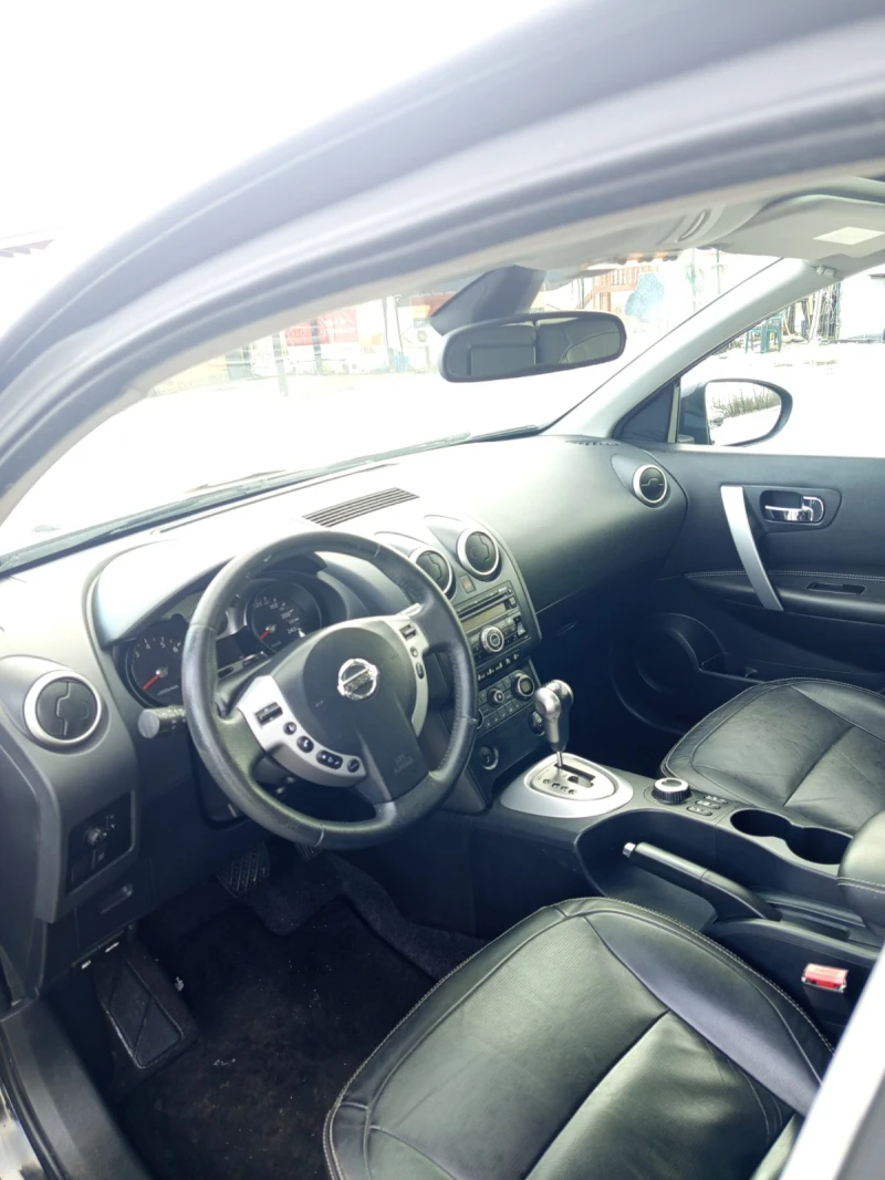 Nissan Qashqai, снимка 9 - Автомобили и джипове - 53114107