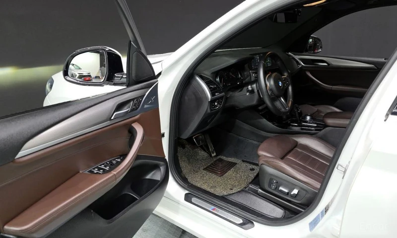 BMW X3, снимка 10 - Автомобили и джипове - 53292347