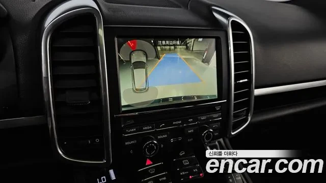 Porsche Cayenne 3.0 Diesel, снимка 9 - Автомобили и джипове - 54753823